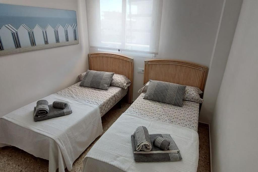 Apartamento Playa Piles -Familias- Kültér fotó